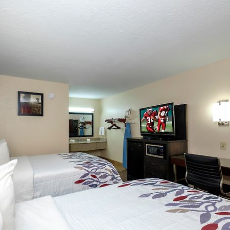 Red Roof Inn Columbus, Ms Extérieur photo