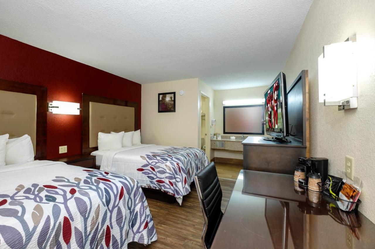 Red Roof Inn Columbus, Ms Extérieur photo
