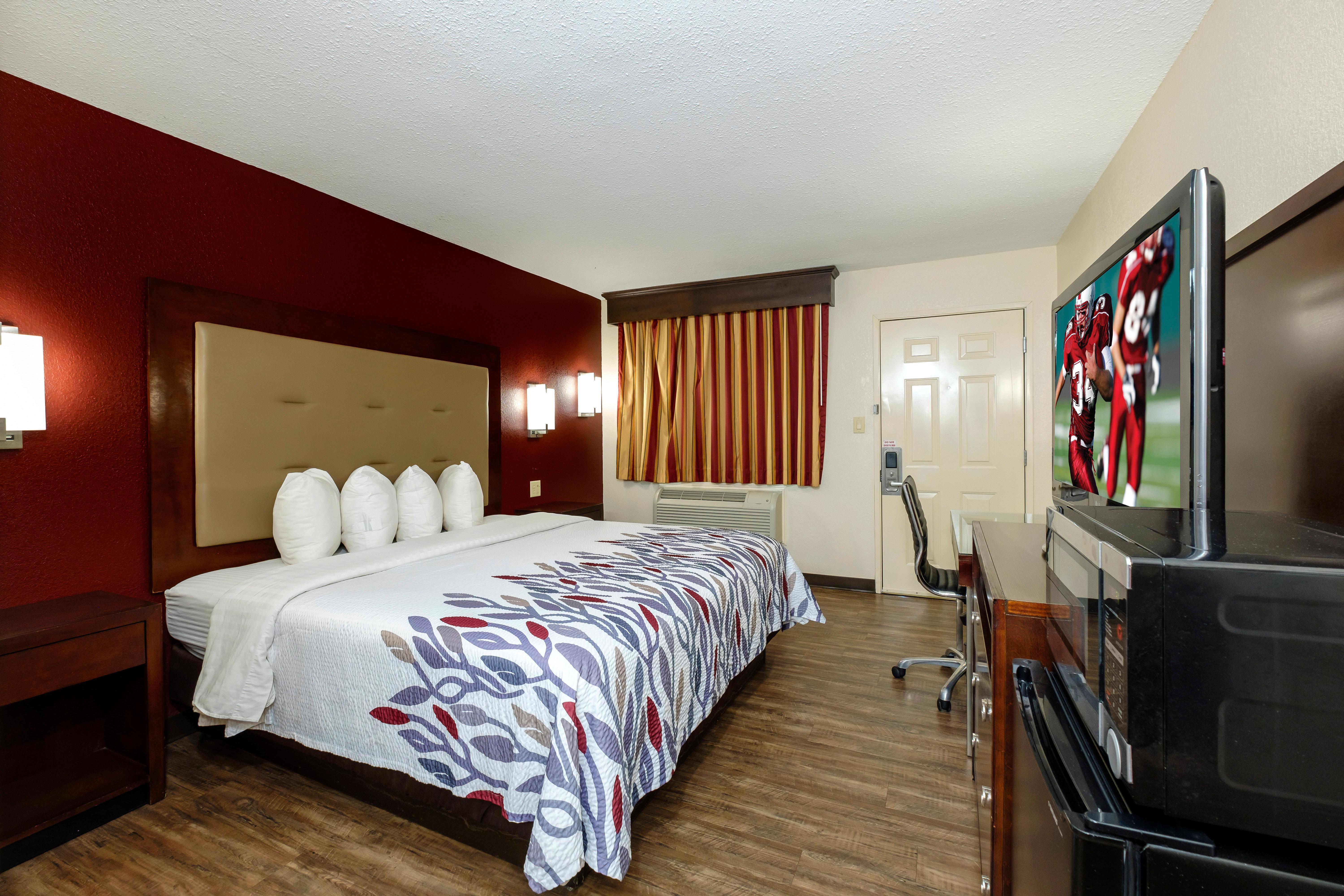 Red Roof Inn Columbus, Ms Extérieur photo
