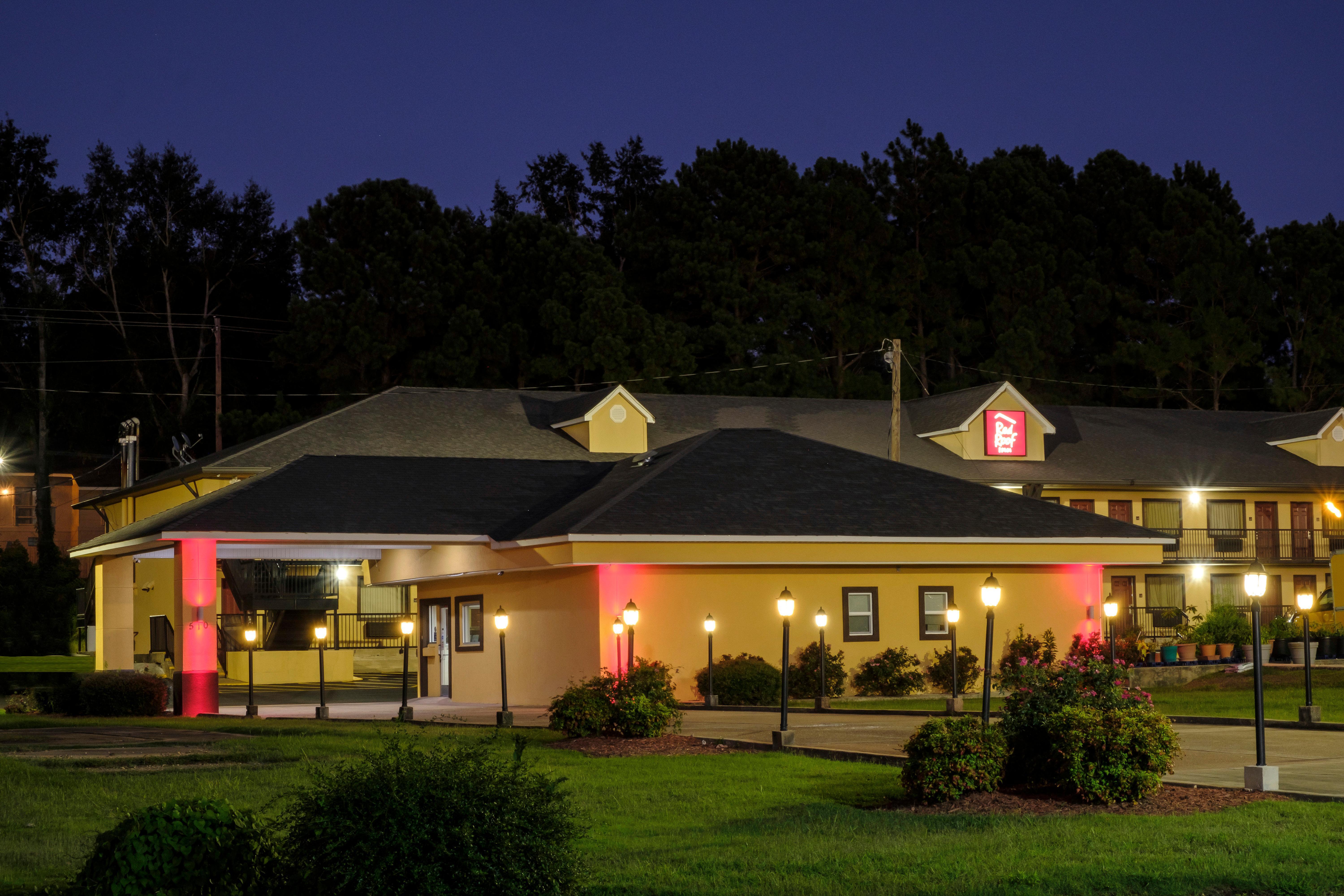 Red Roof Inn Columbus, Ms Extérieur photo